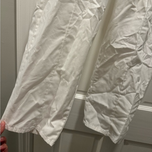 Landau white scrubs - Picture 2 of 12